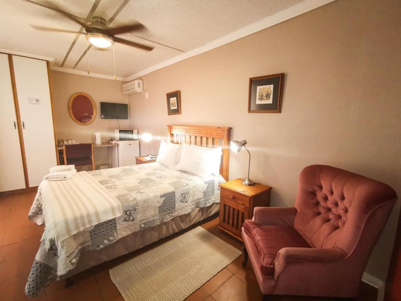 Loerie Guesthouse Hoedspruit Ngoại thất bức ảnh