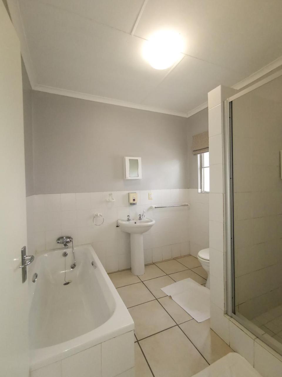 Loerie Guesthouse Hoedspruit Ngoại thất bức ảnh